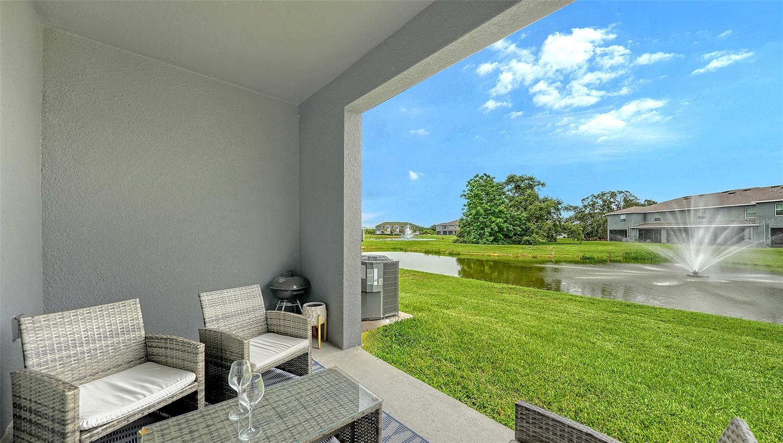 PROMENADE EAST - Residential