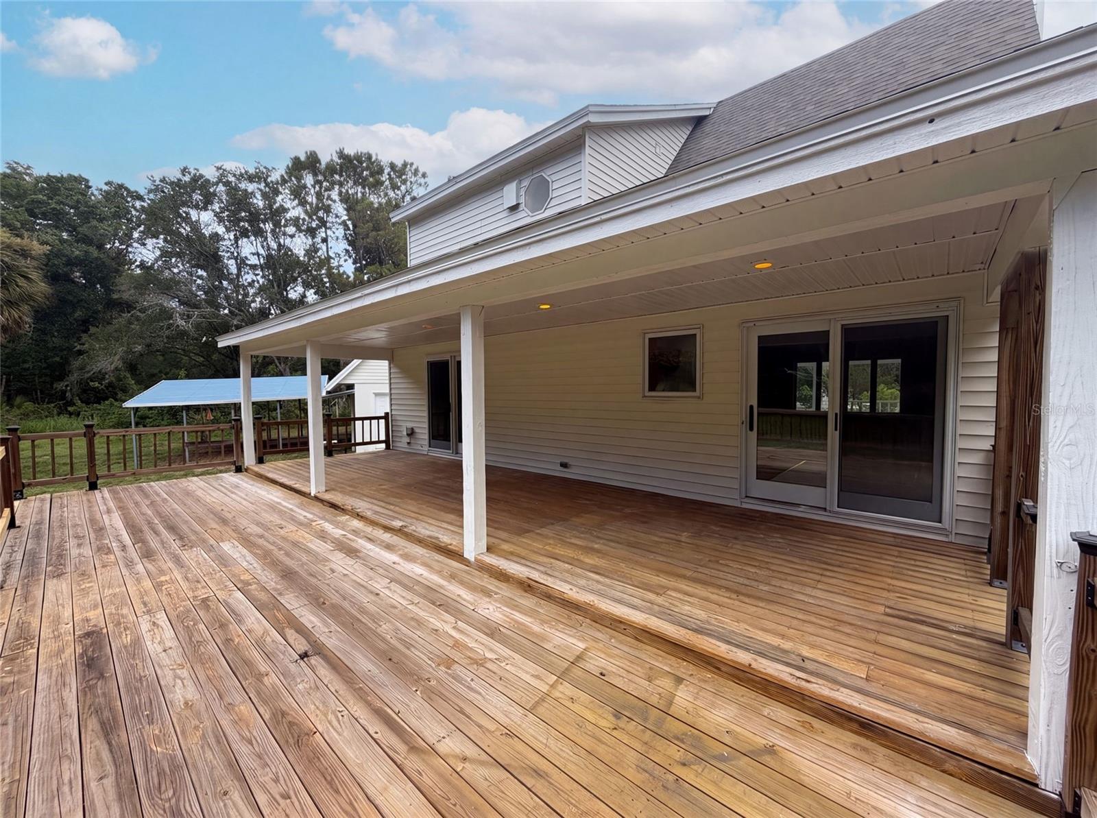 GOLDEN ACRES - Residential