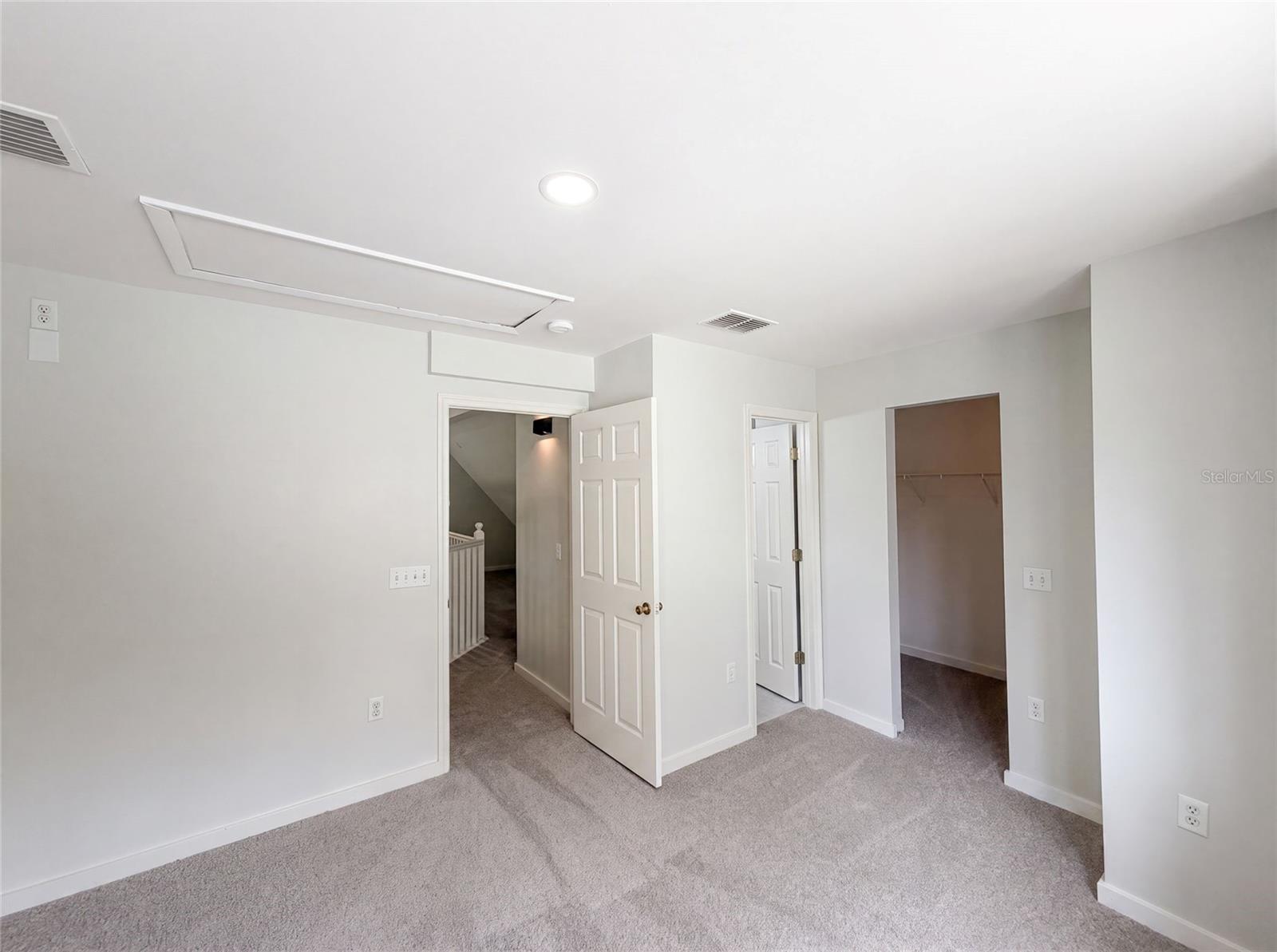 GOLDEN ACRES - Residential