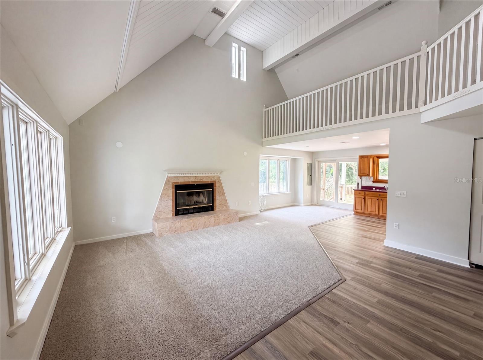 GOLDEN ACRES - Residential