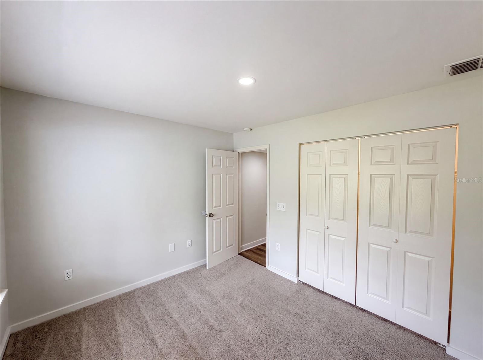 GOLDEN ACRES - Residential