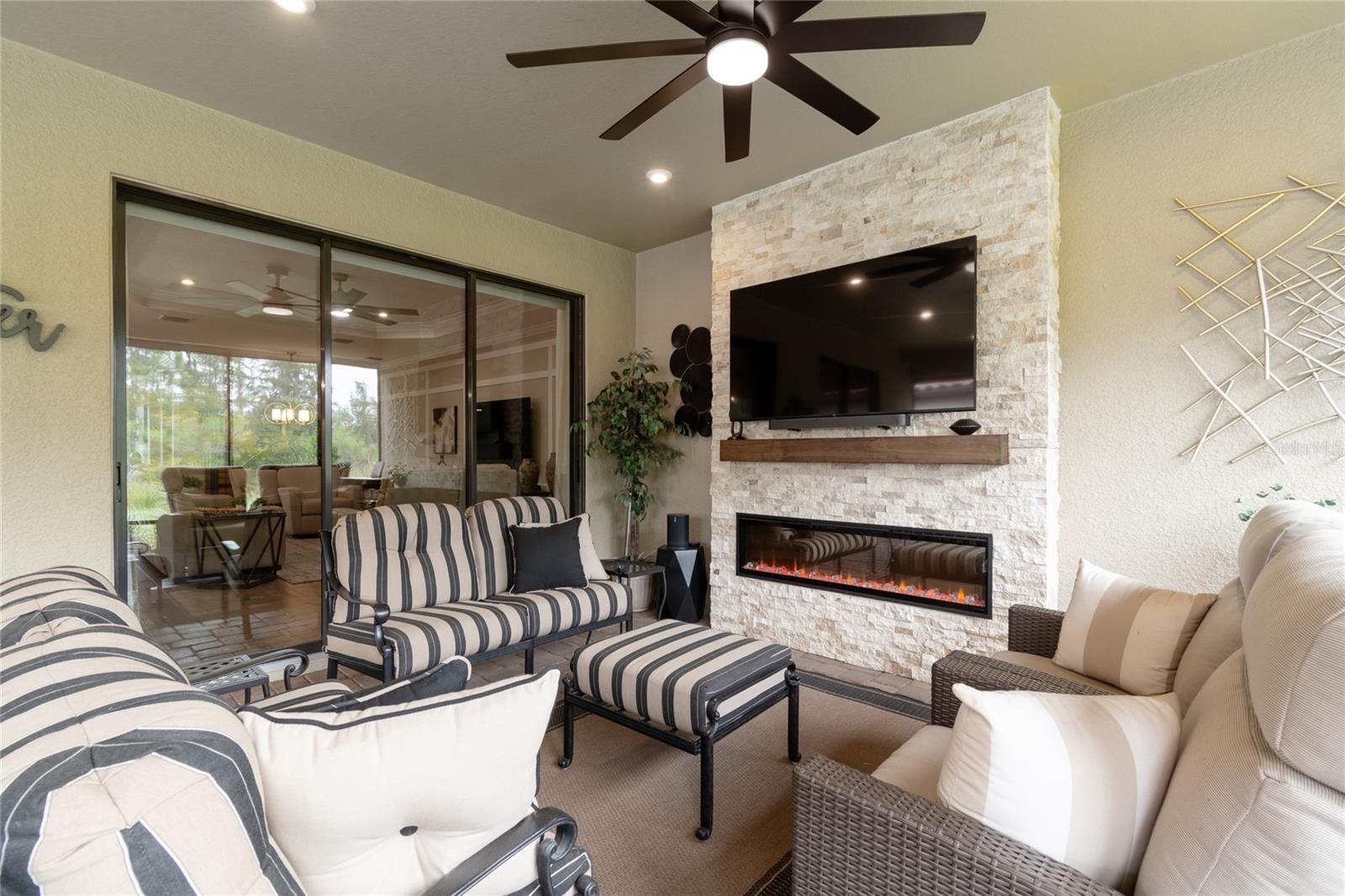 ESPLANADE/WIREGRASS RANCH PH I - Residential