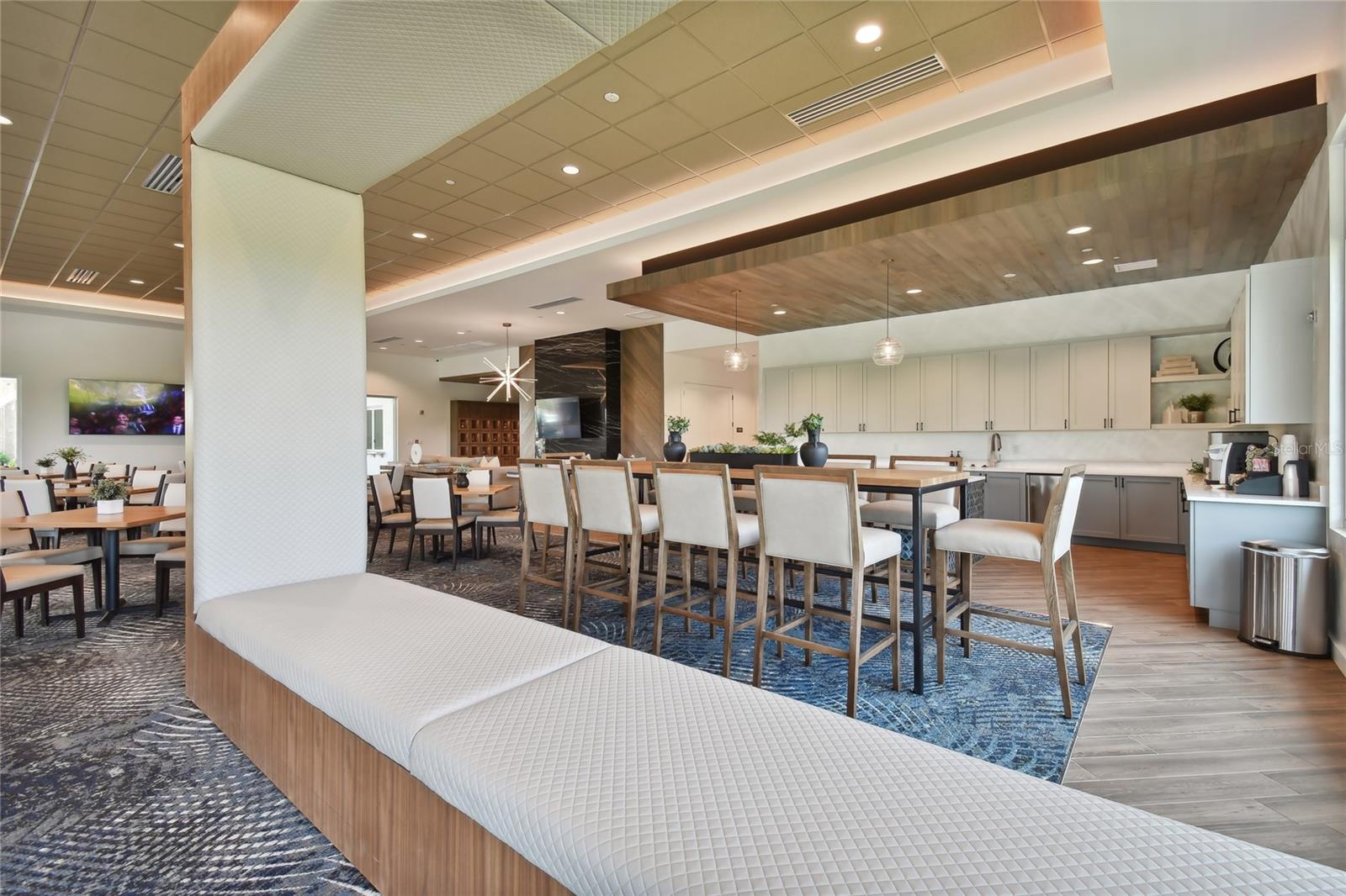 ESPLANADE/WIREGRASS RANCH PH I - Residential