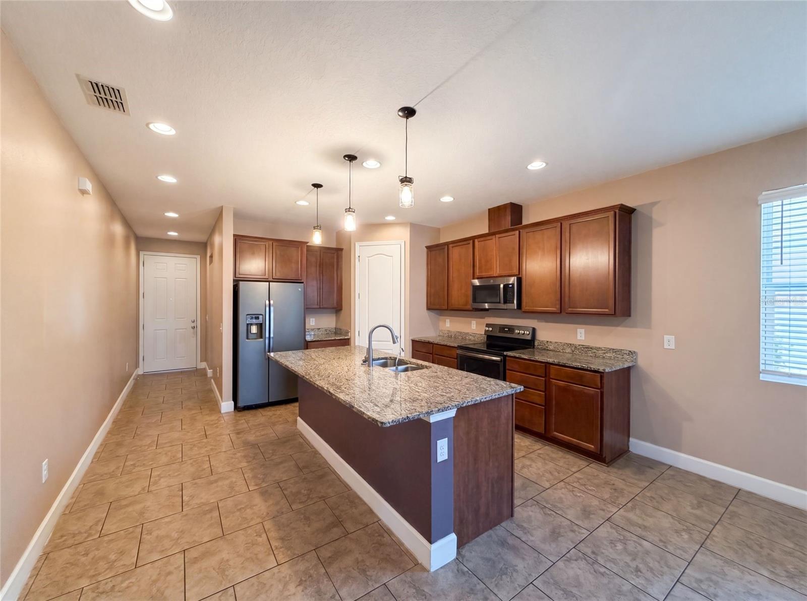 NORTHRIDGE ESTATES - Residential