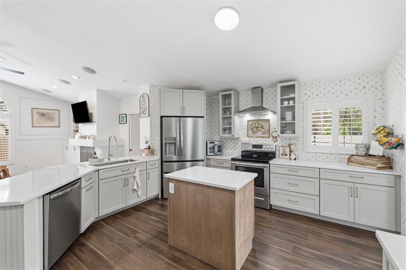 WOODRIDGE - Residential