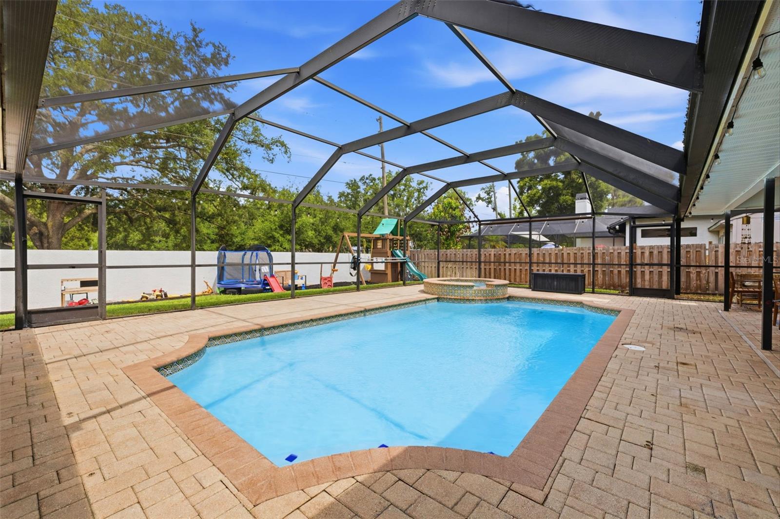 WOODRIDGE - Residential