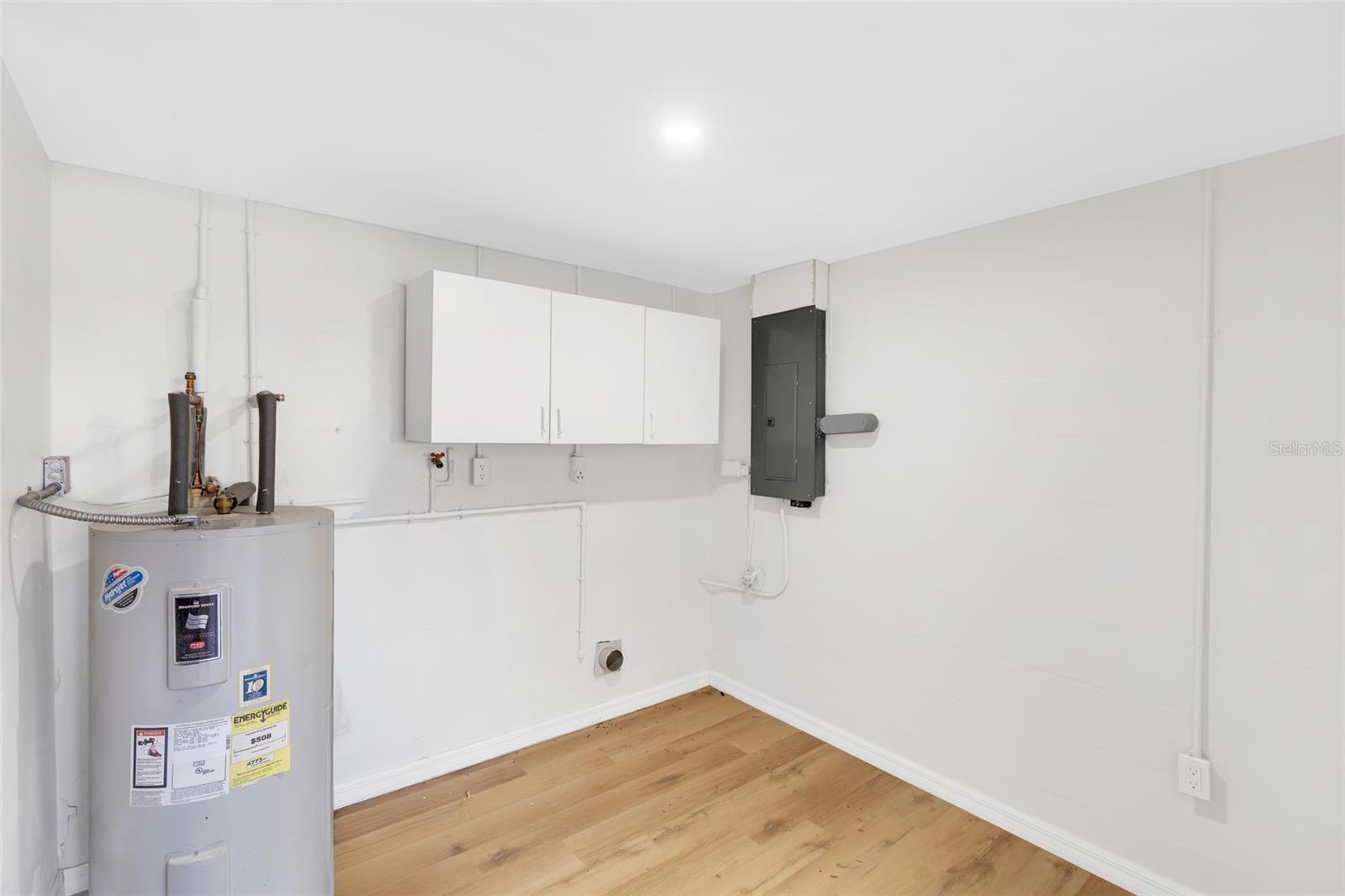 ASHWORTH PARK - Residential