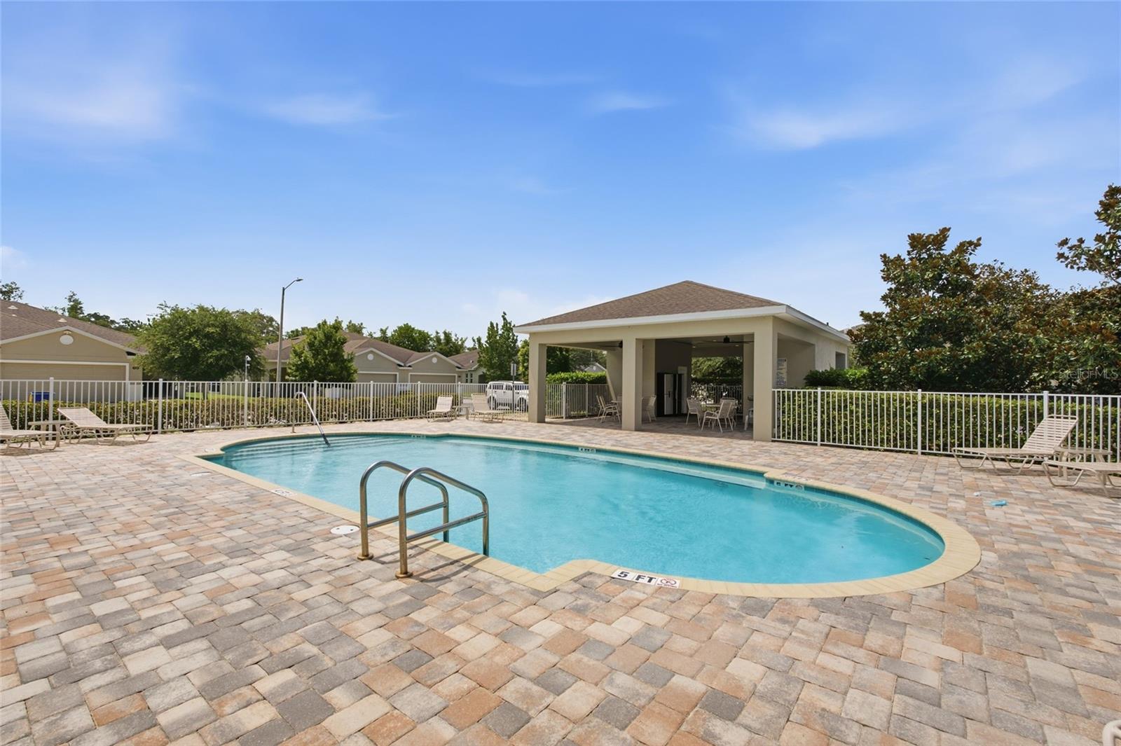 MONTCLAIR LAKE TWNHMS -PHASE 2 - Residential
