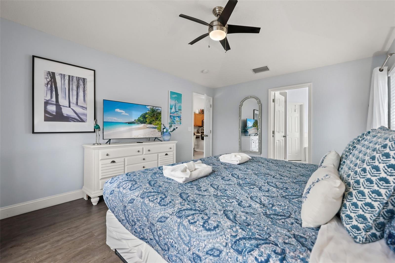LAKE BERKLEY RESORT - Residential