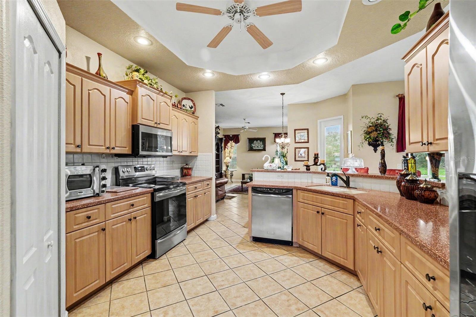 PRISTINE PLACE PH 5 - Residential