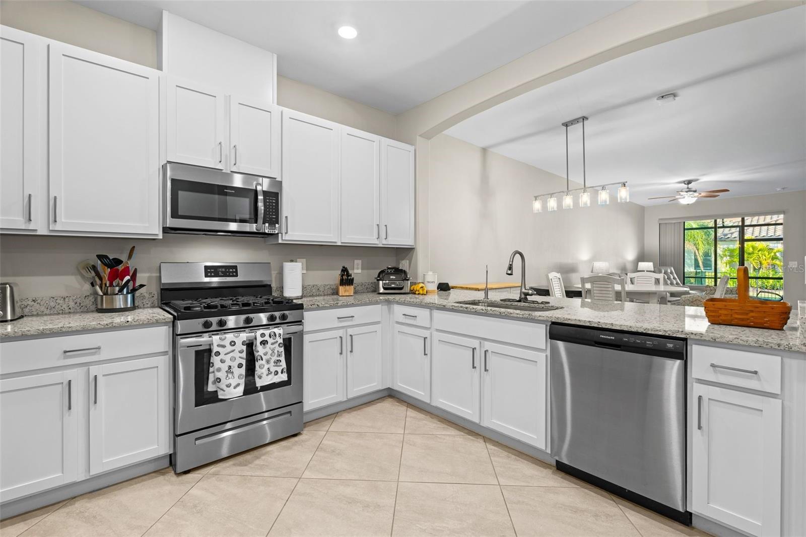 LORRAINE LAKES PH I - Residential