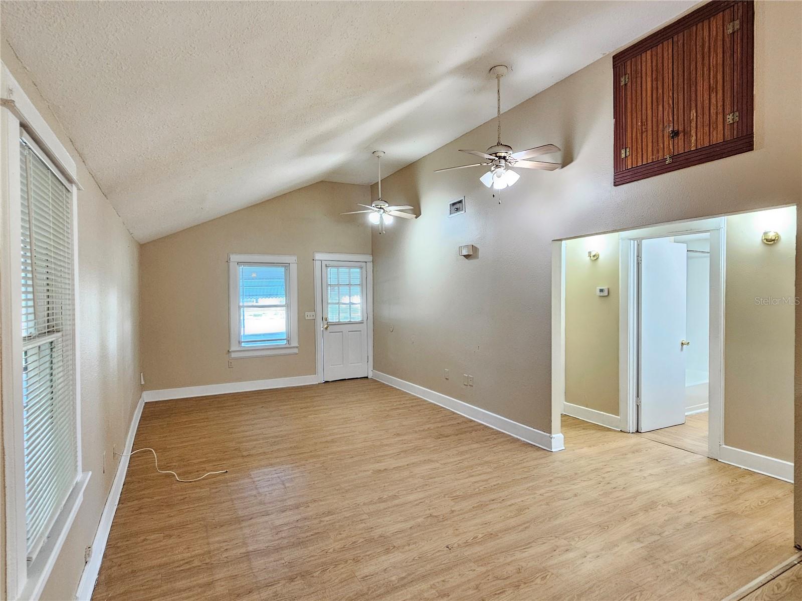 COUNTRY CLUB ESTATES RESUB PT - Residential Lease