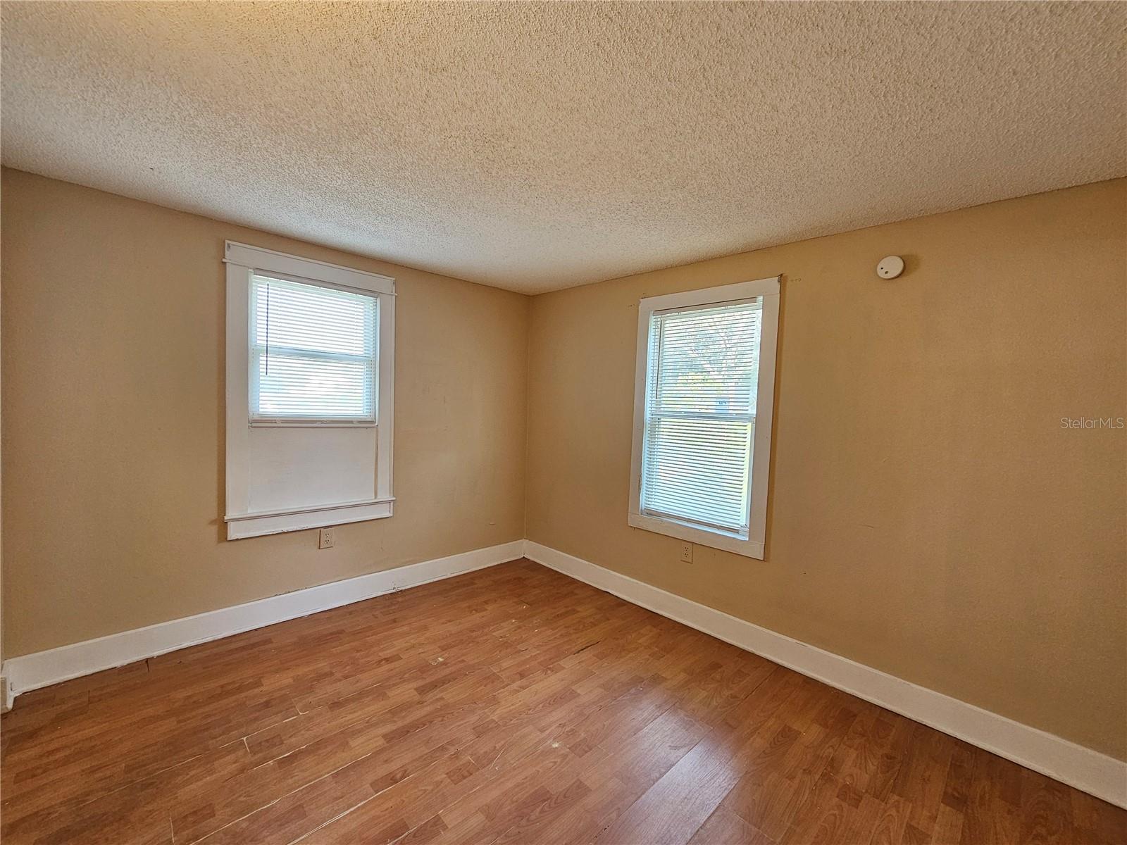 COUNTRY CLUB ESTATES RESUB PT - Residential Lease