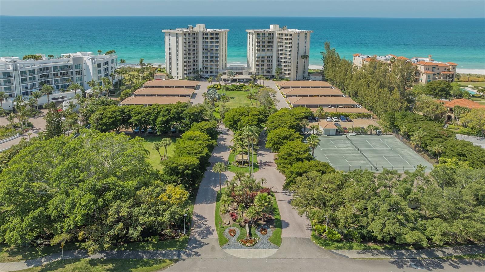 ISLANDER CLUB OF LONGBOAT - Residential