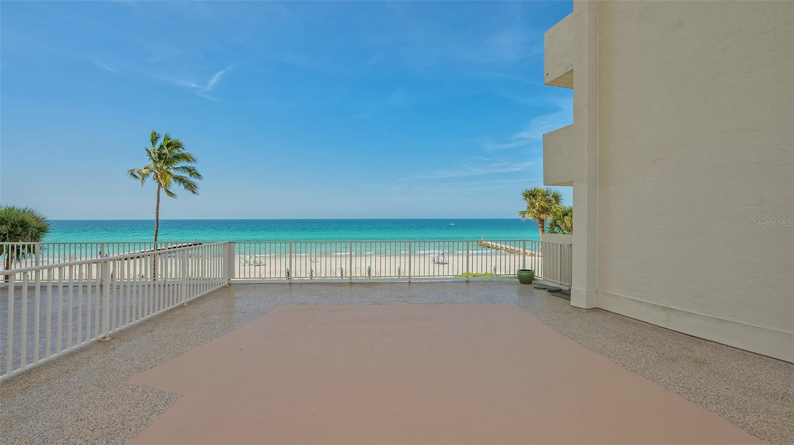 ISLANDER CLUB OF LONGBOAT - Residential