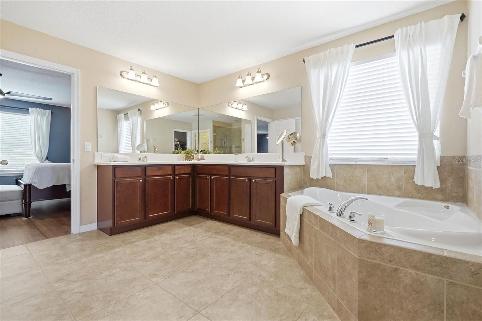 HARVEST LANDING - Residential