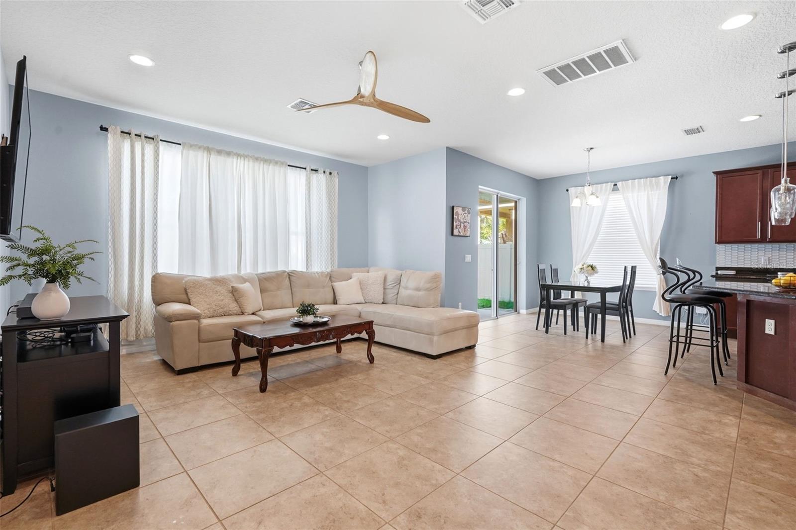 HARVEST LANDING - Residential
