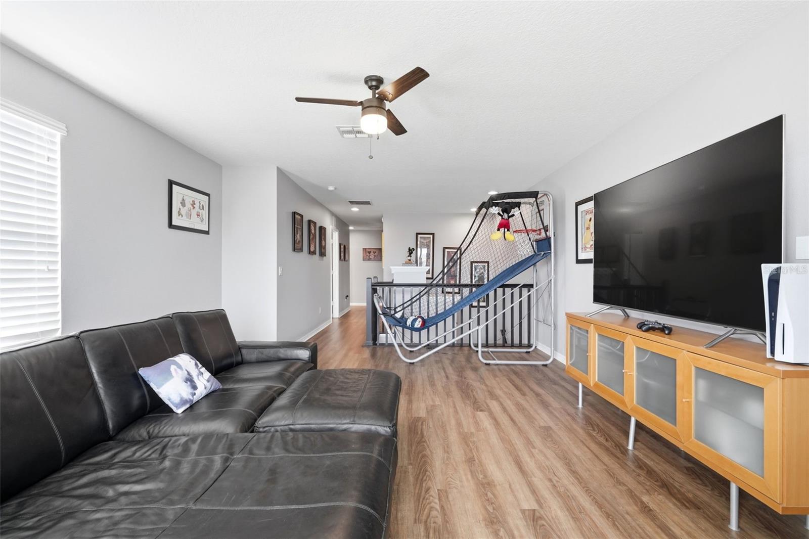 HARVEST LANDING - Residential