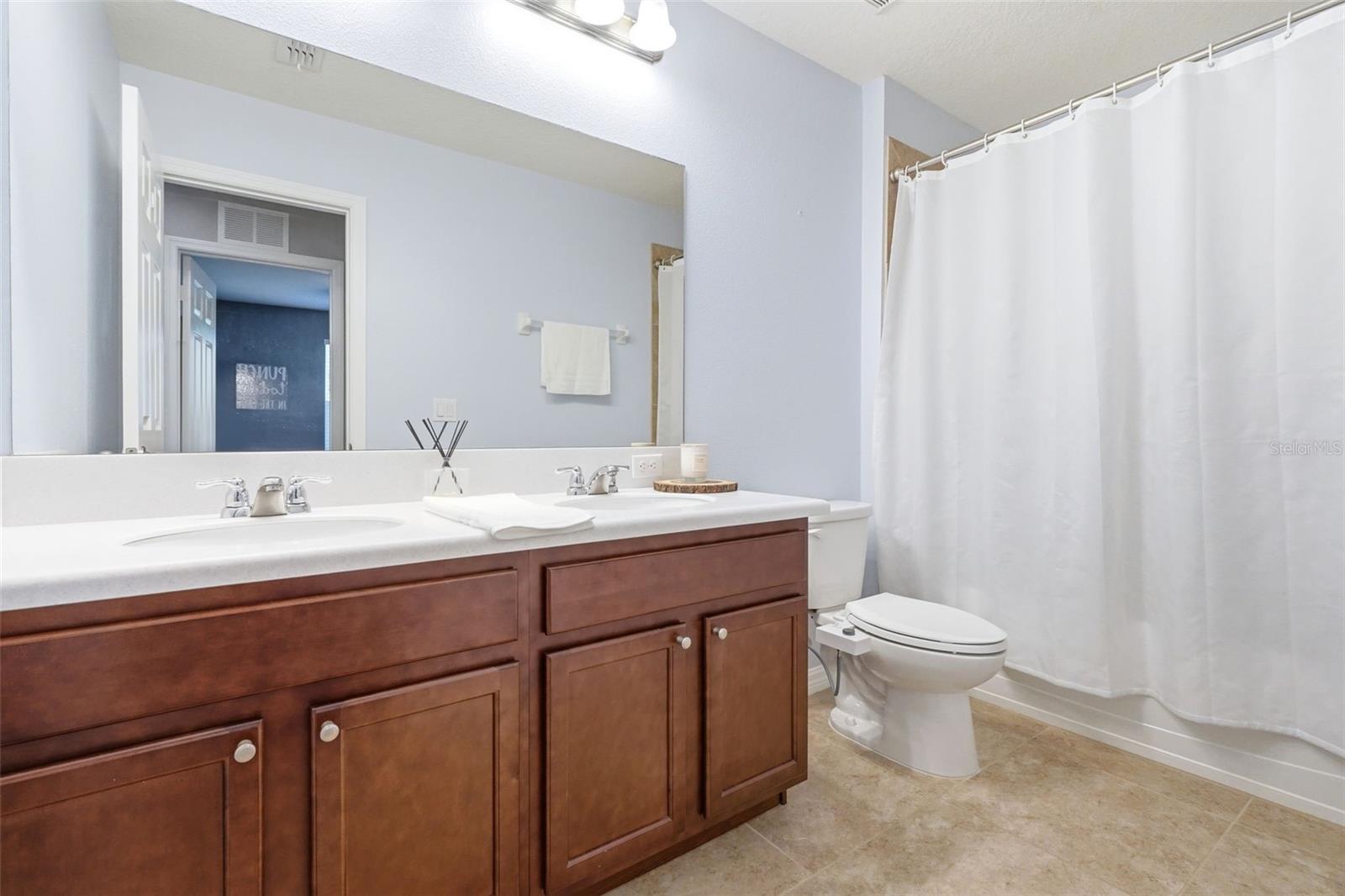 HARVEST LANDING - Residential