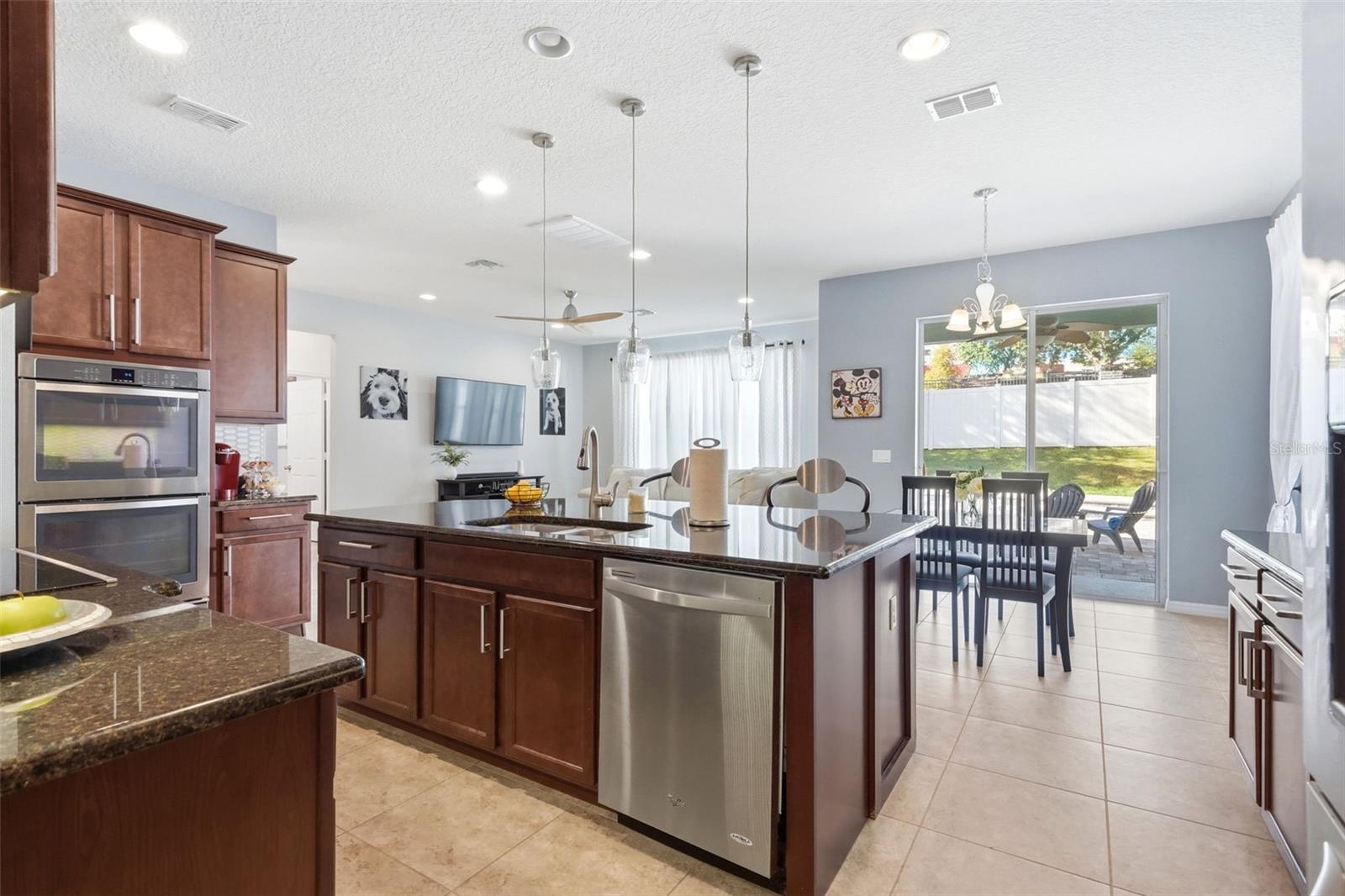 HARVEST LANDING - Residential