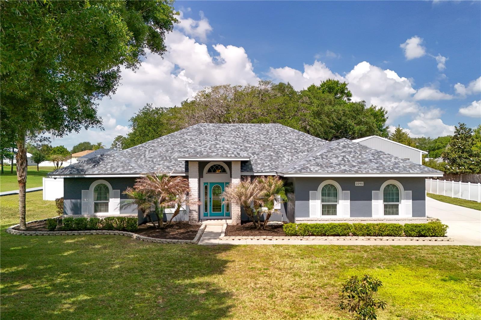 HAMILTON RIDGE - Residential