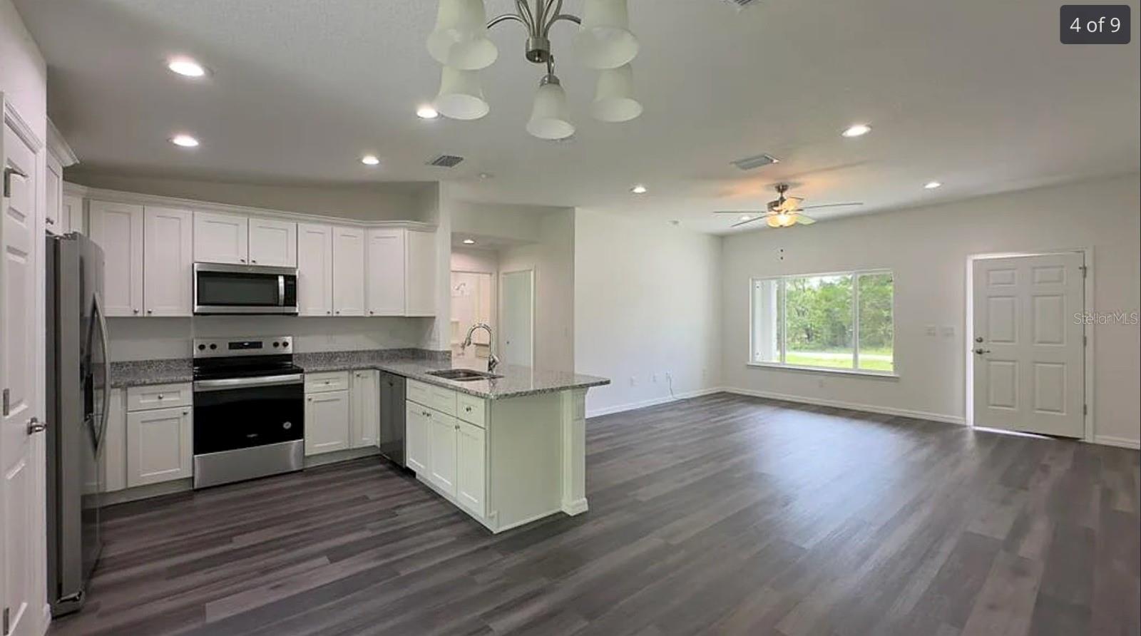 SILVER SPRINGS SHORES - Residential