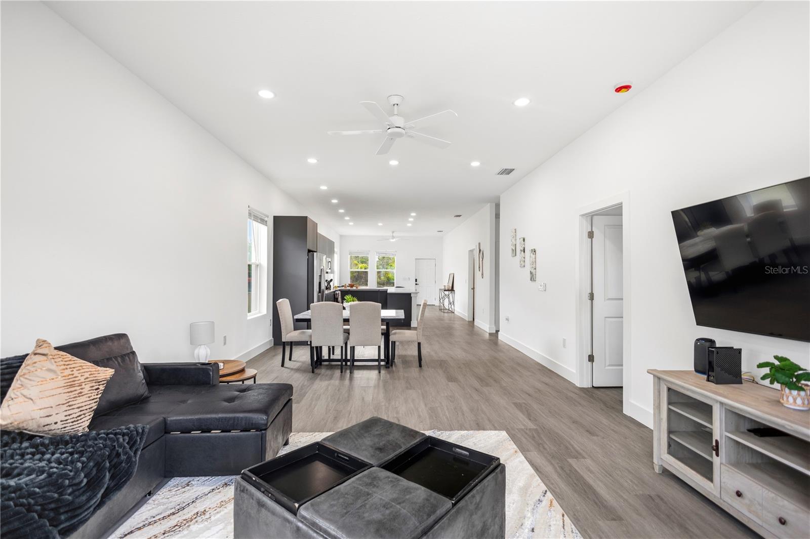 SPRING HILL - Residential Lease