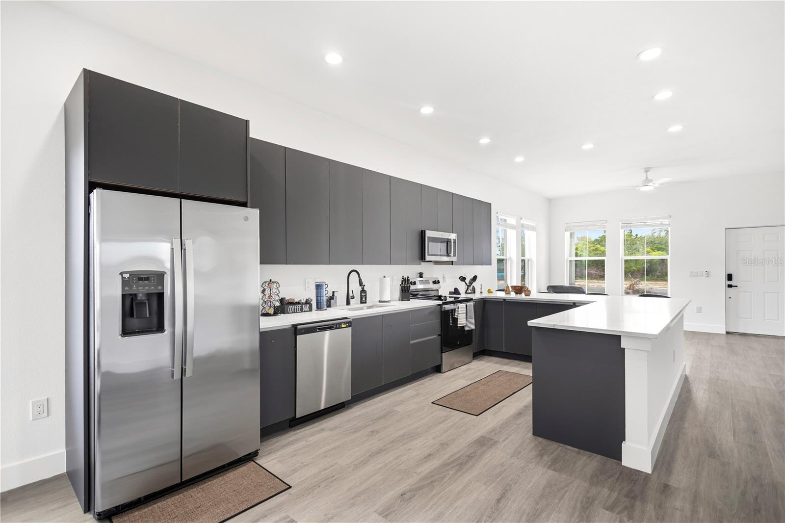 SPRING HILL - Residential Lease
