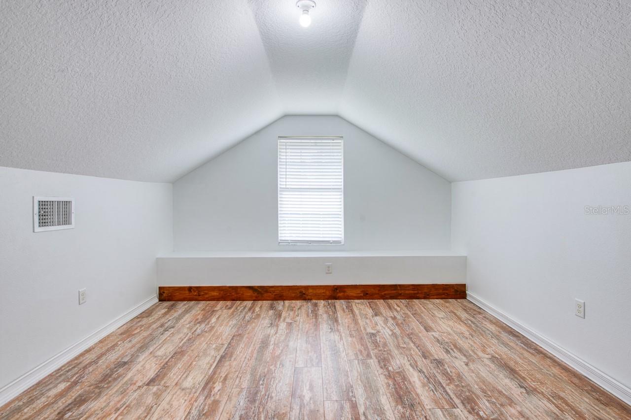 UNPLATTED - Residential