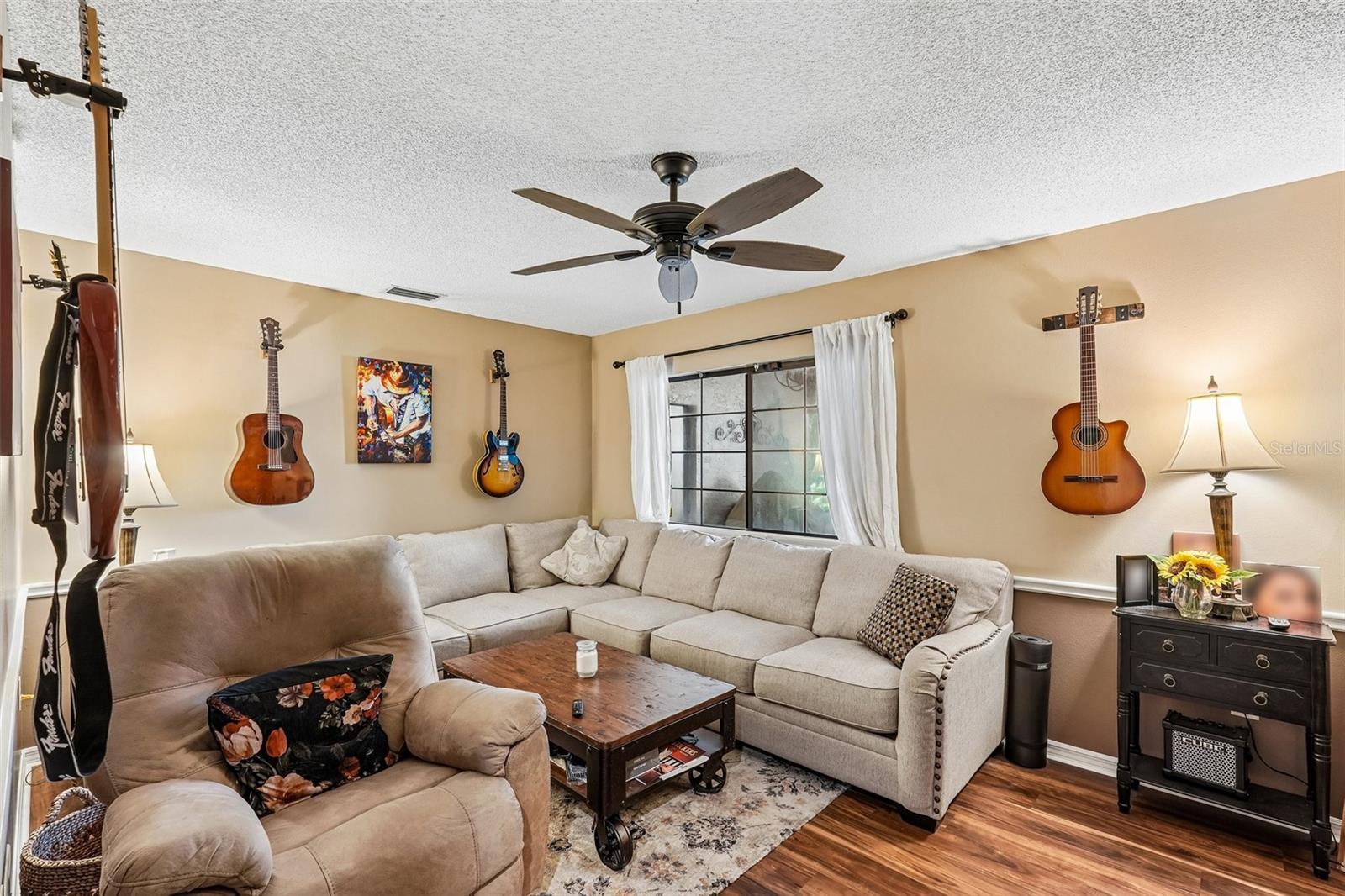 PIPERS WAITE - Residential