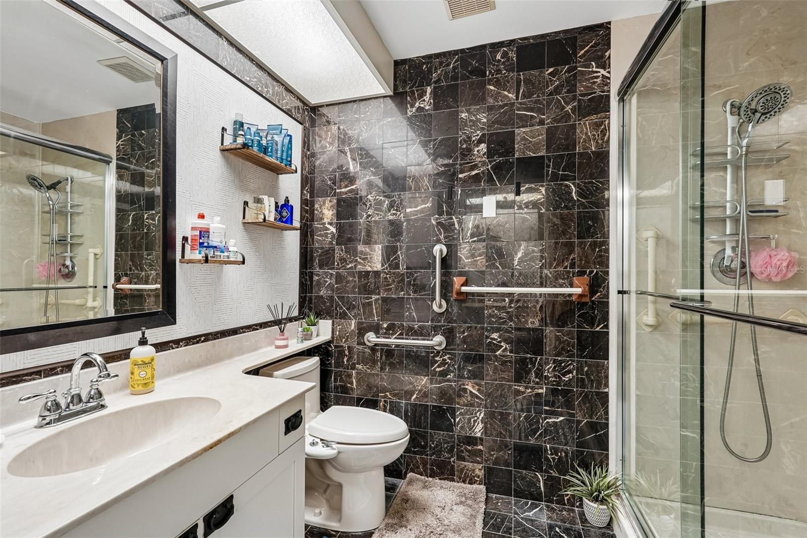 PIPERS WAITE - Residential