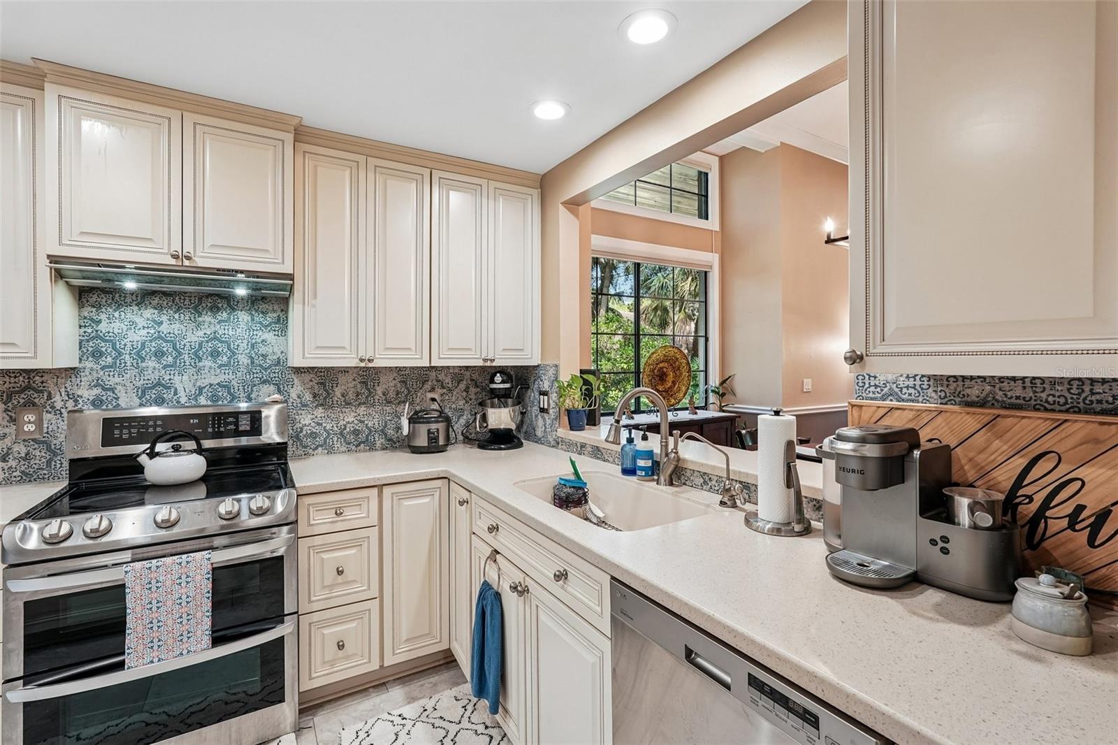 PIPERS WAITE - Residential