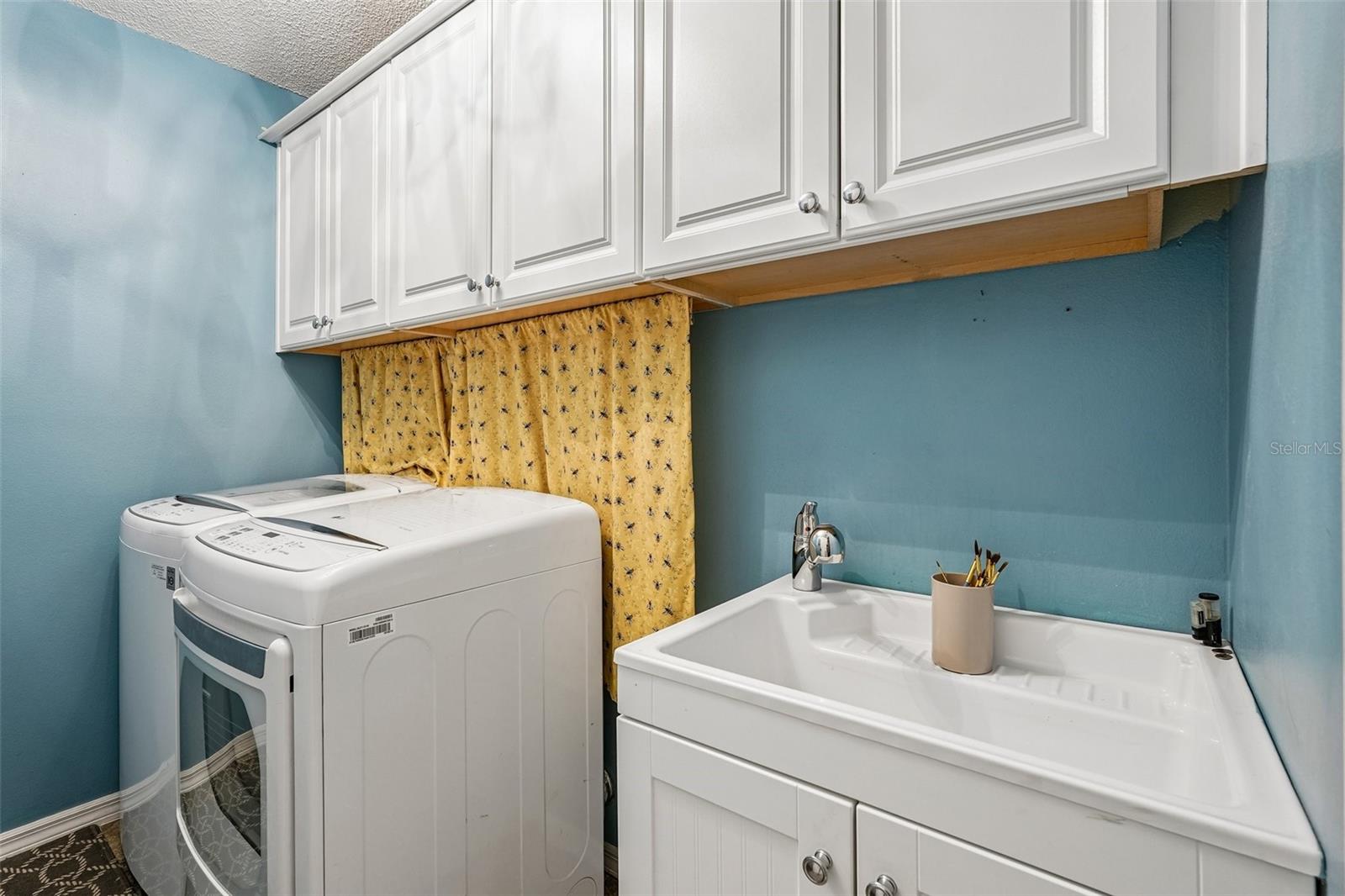 PIPERS WAITE - Residential