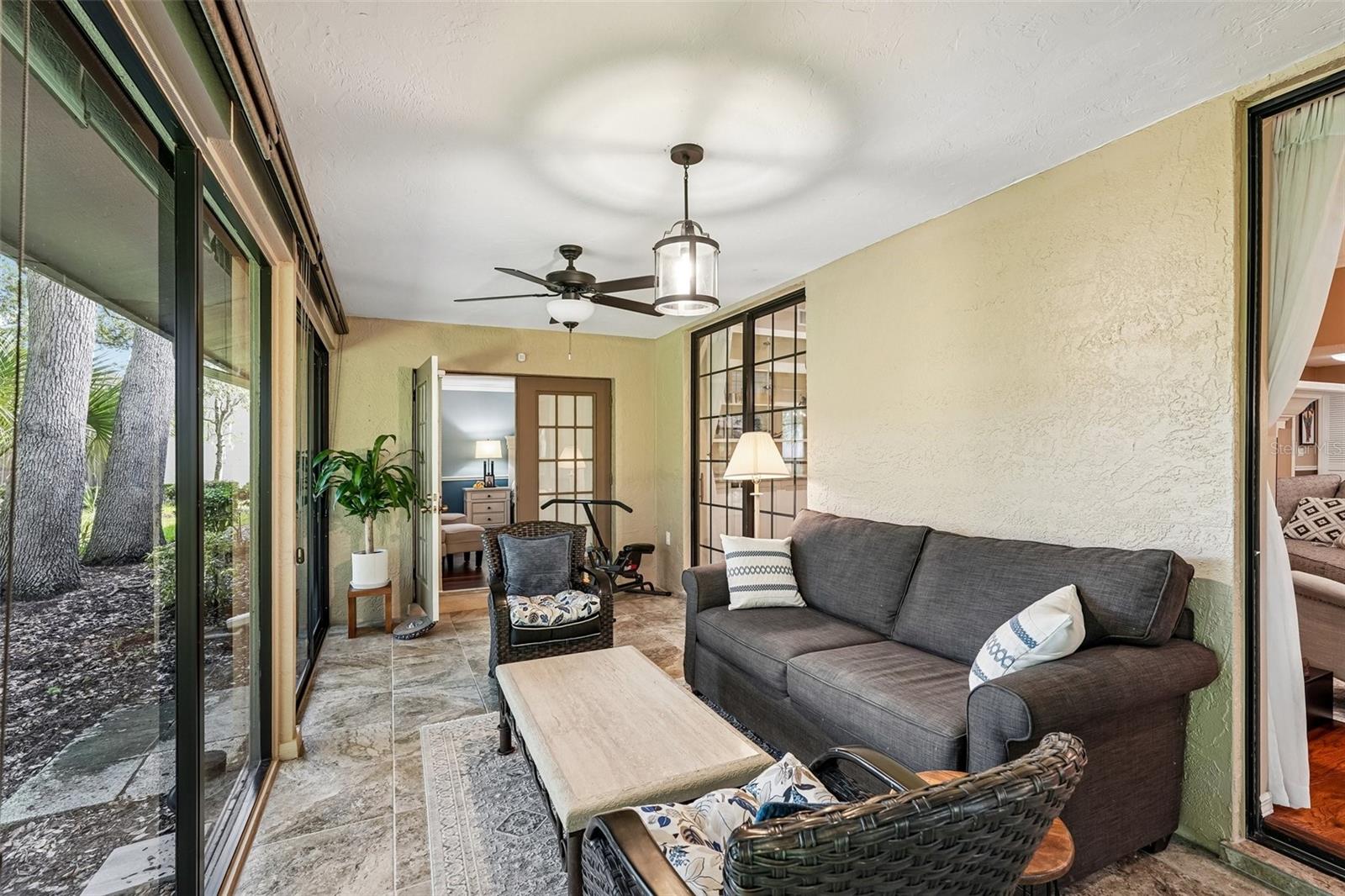 PIPERS WAITE - Residential