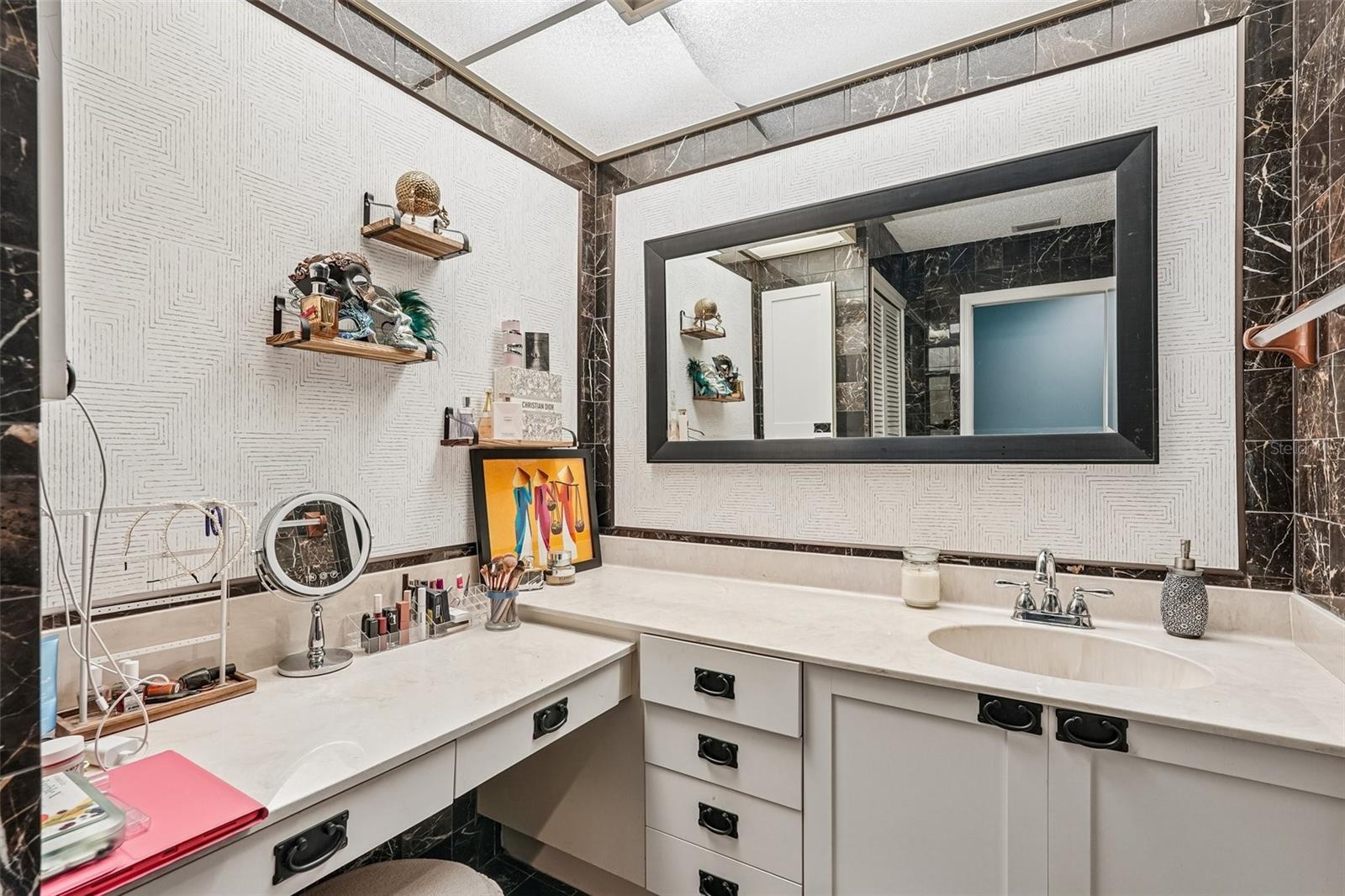PIPERS WAITE - Residential