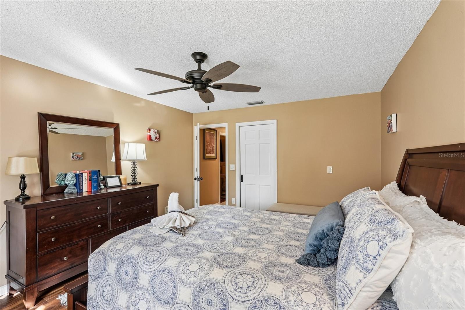 PIPERS WAITE - Residential