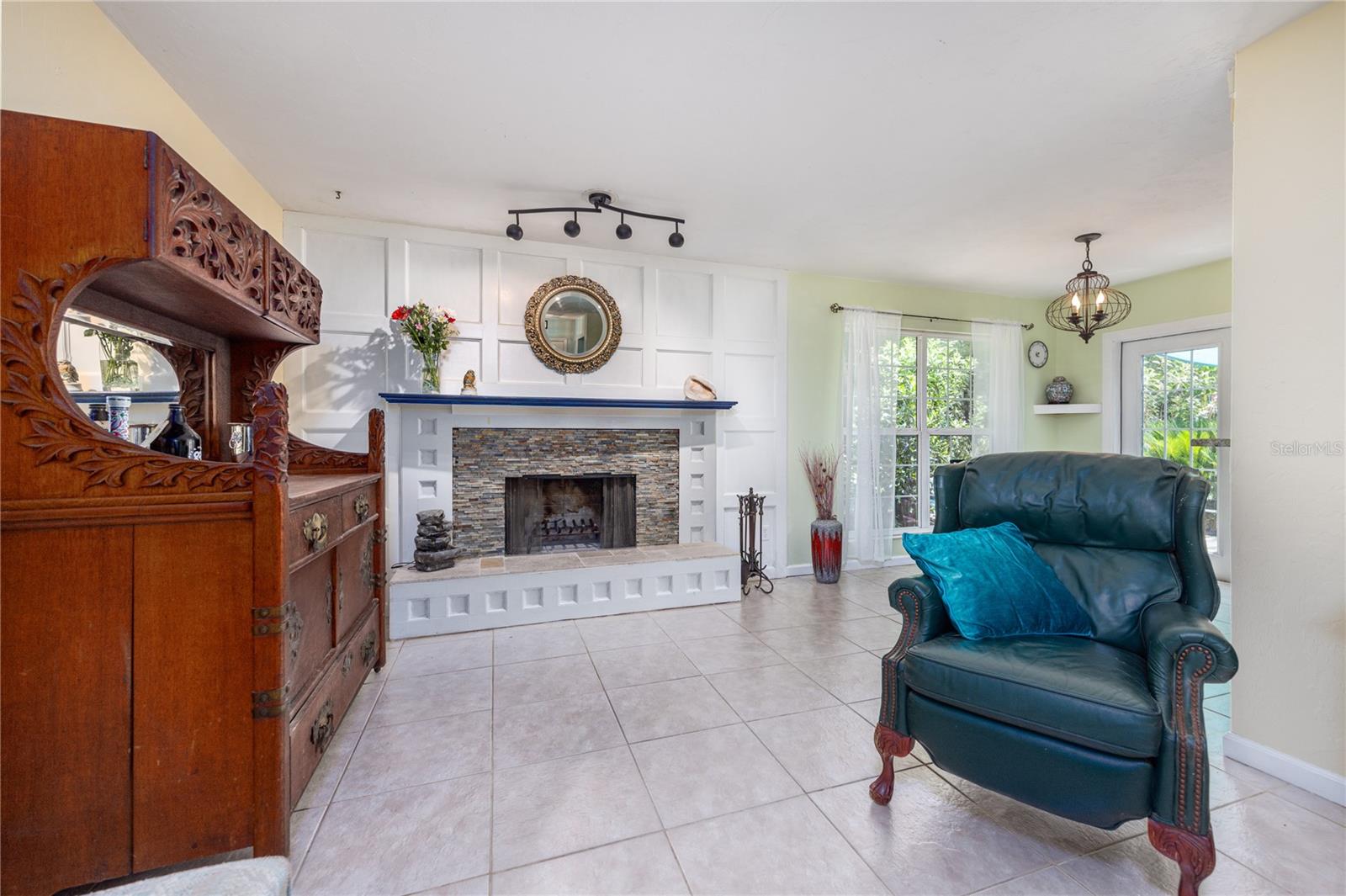 SUNNY ACRES - Residential