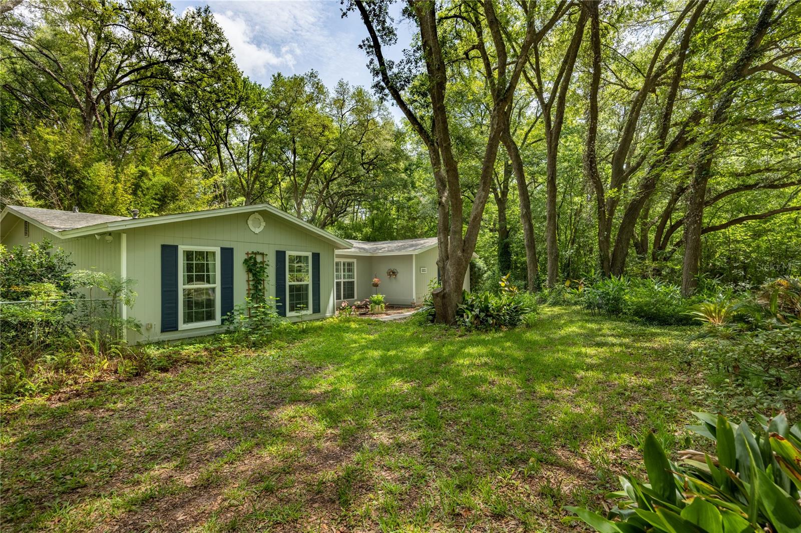 SUNNY ACRES - Residential