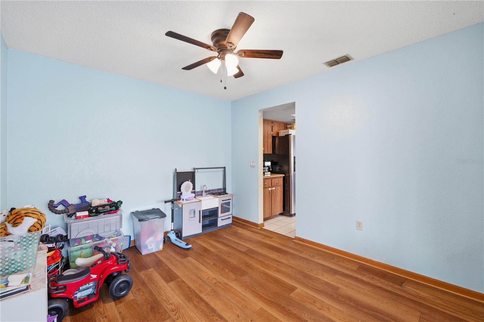 SPRING HILL - Residential