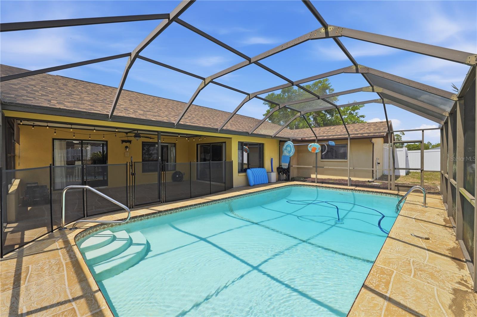 SPRING HILL - Residential