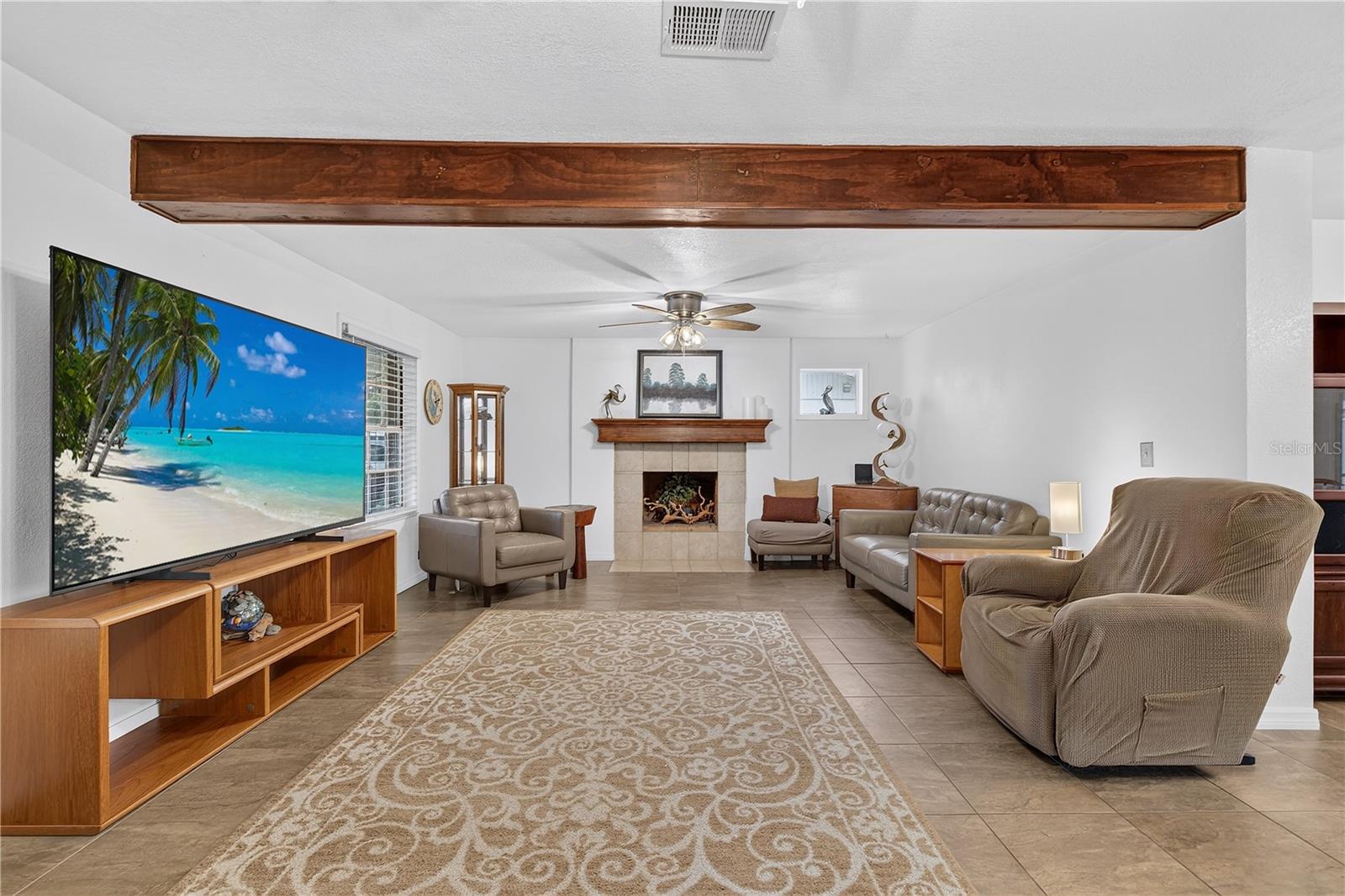 BAY CREST PARK UNIT 01 - Residential