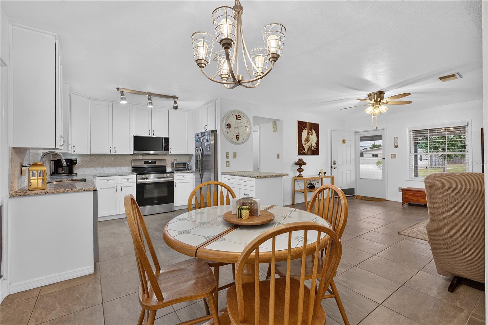 BAY CREST PARK UNIT 01 - Residential