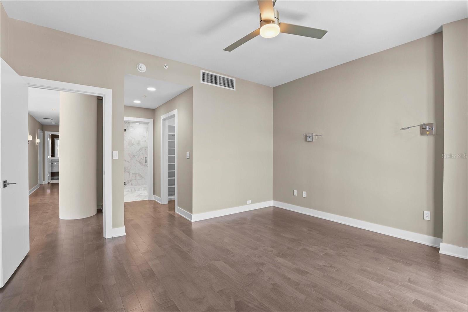 GRAND CENTRAL AT KENNEDY RESID - Residential