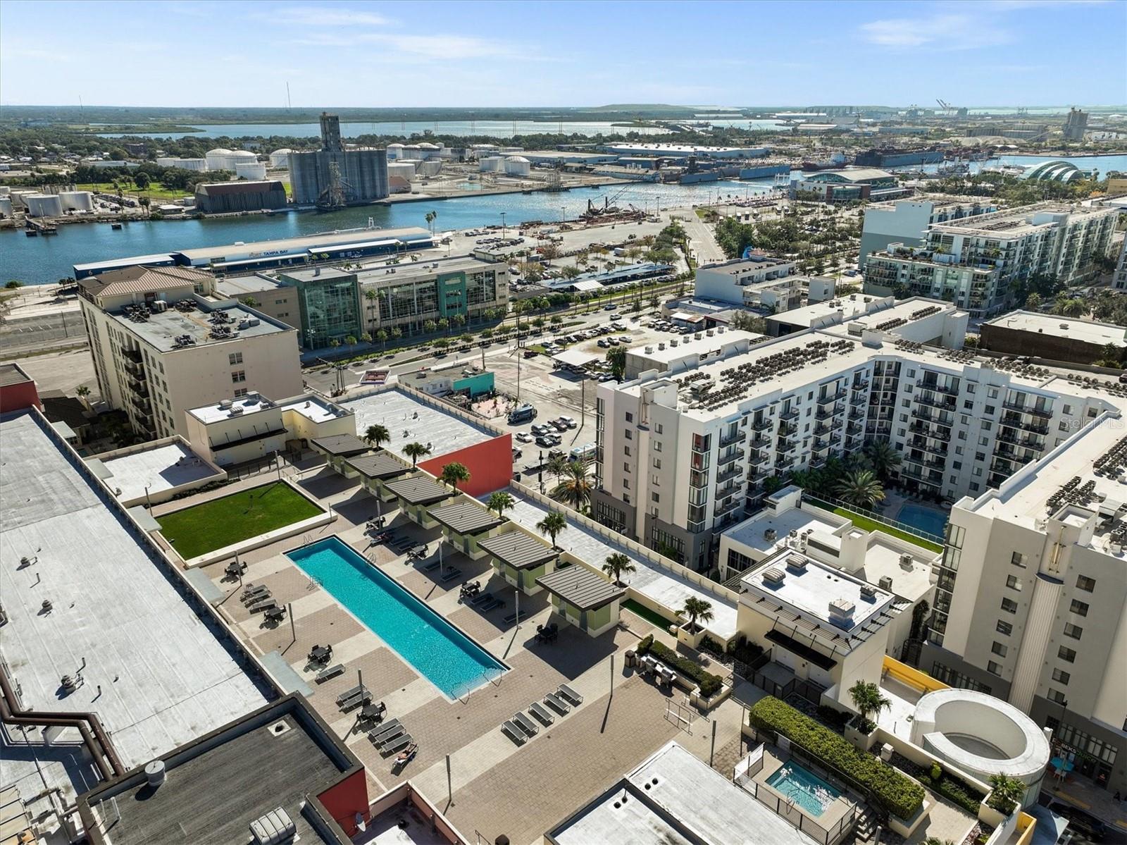 GRAND CENTRAL AT KENNEDY RESID - Residential