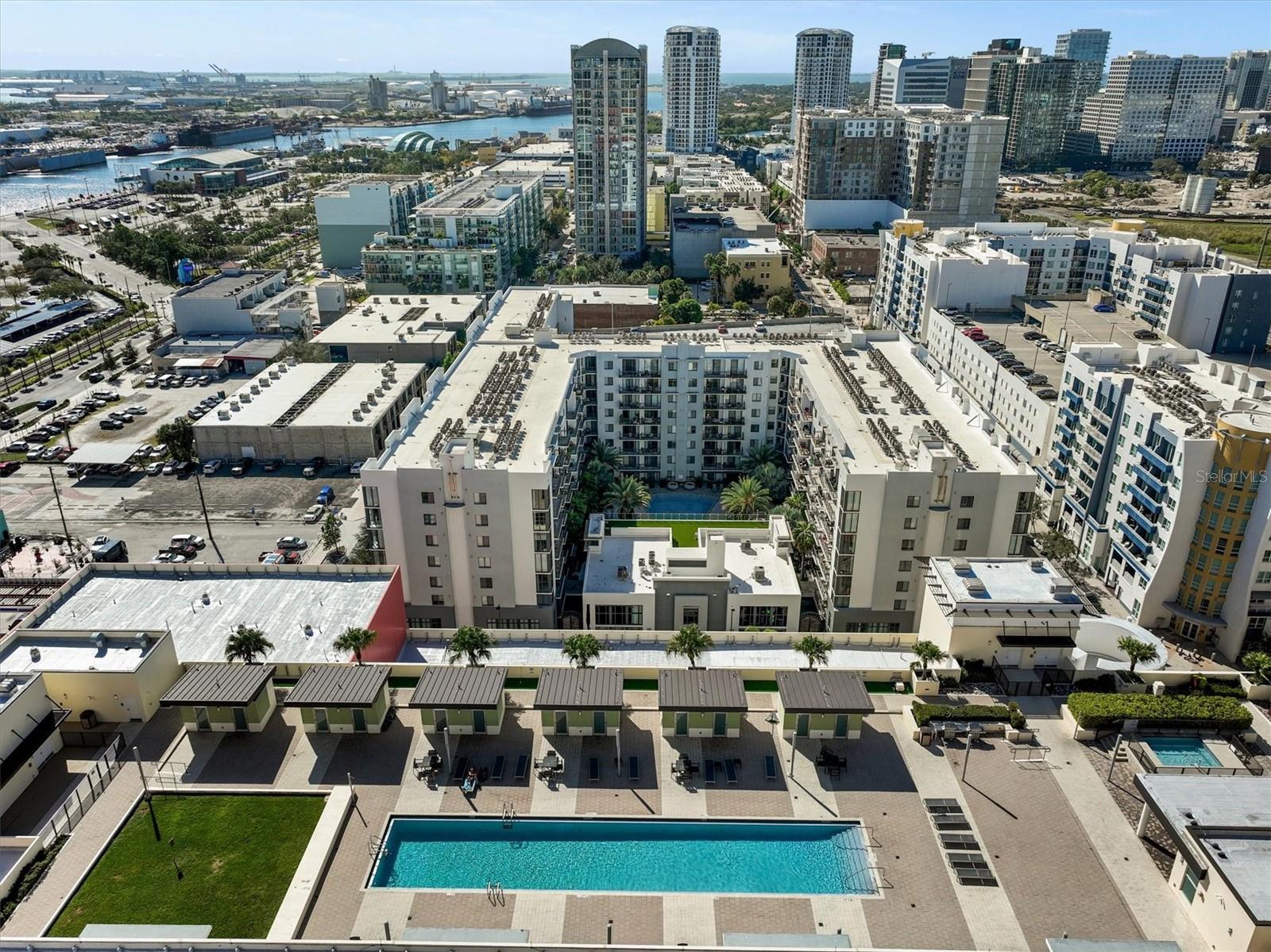 GRAND CENTRAL AT KENNEDY RESID - Residential