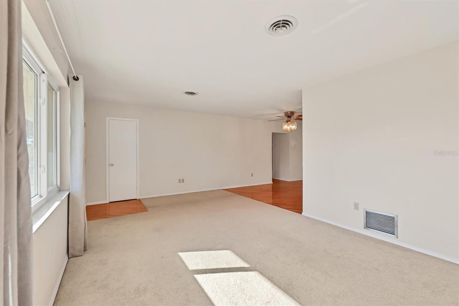 SOUTH VENICE - Residential