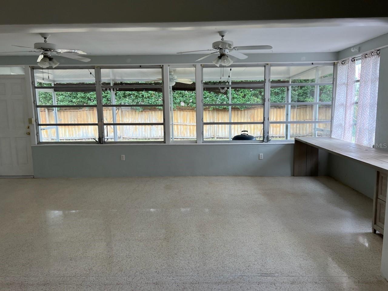 HARBOR VIEW VILLAS 1ST ADD - Residential Lease