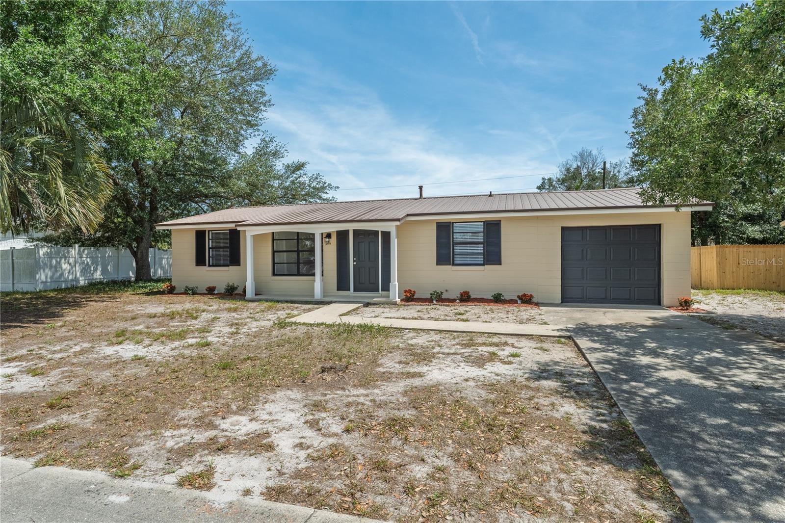 DELTONA LAKES UNIT 32 - Residential