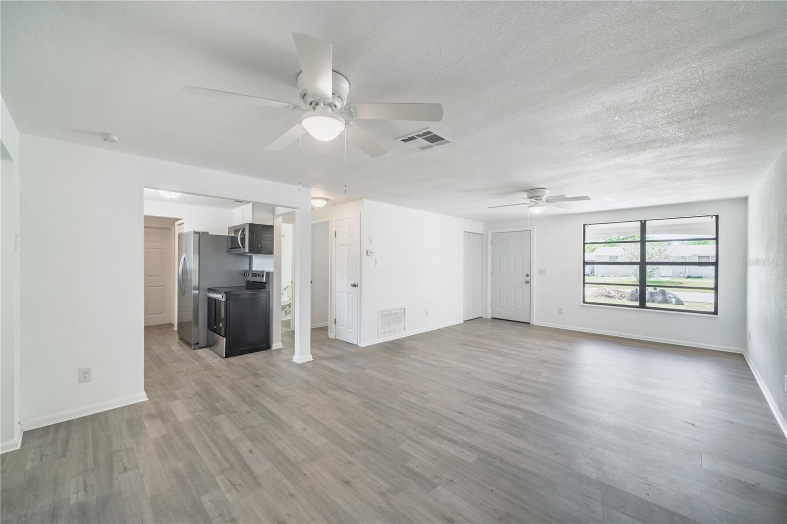 DELTONA LAKES UNIT 32 - Residential