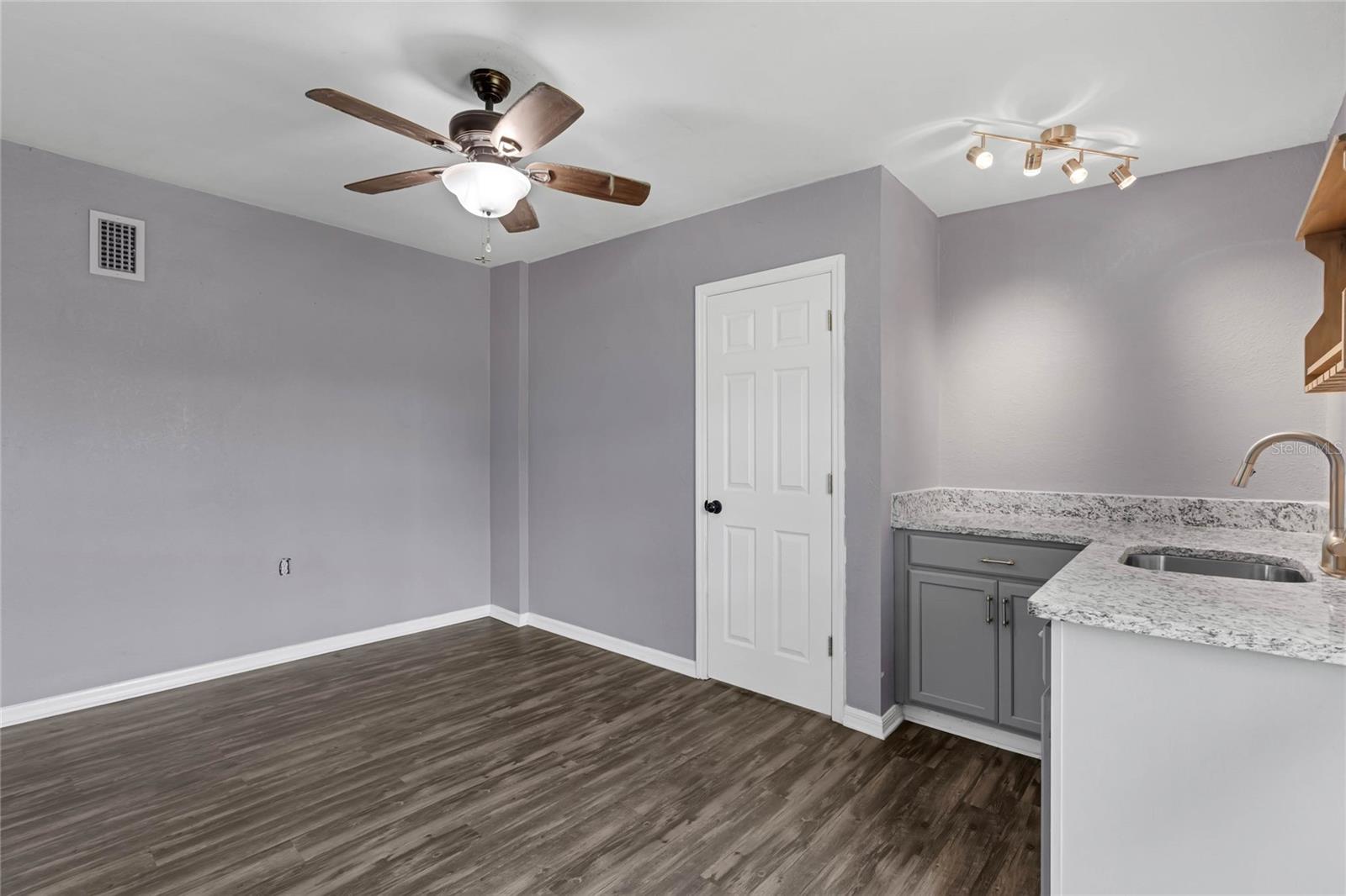 ACREAGE & UNREC - Residential